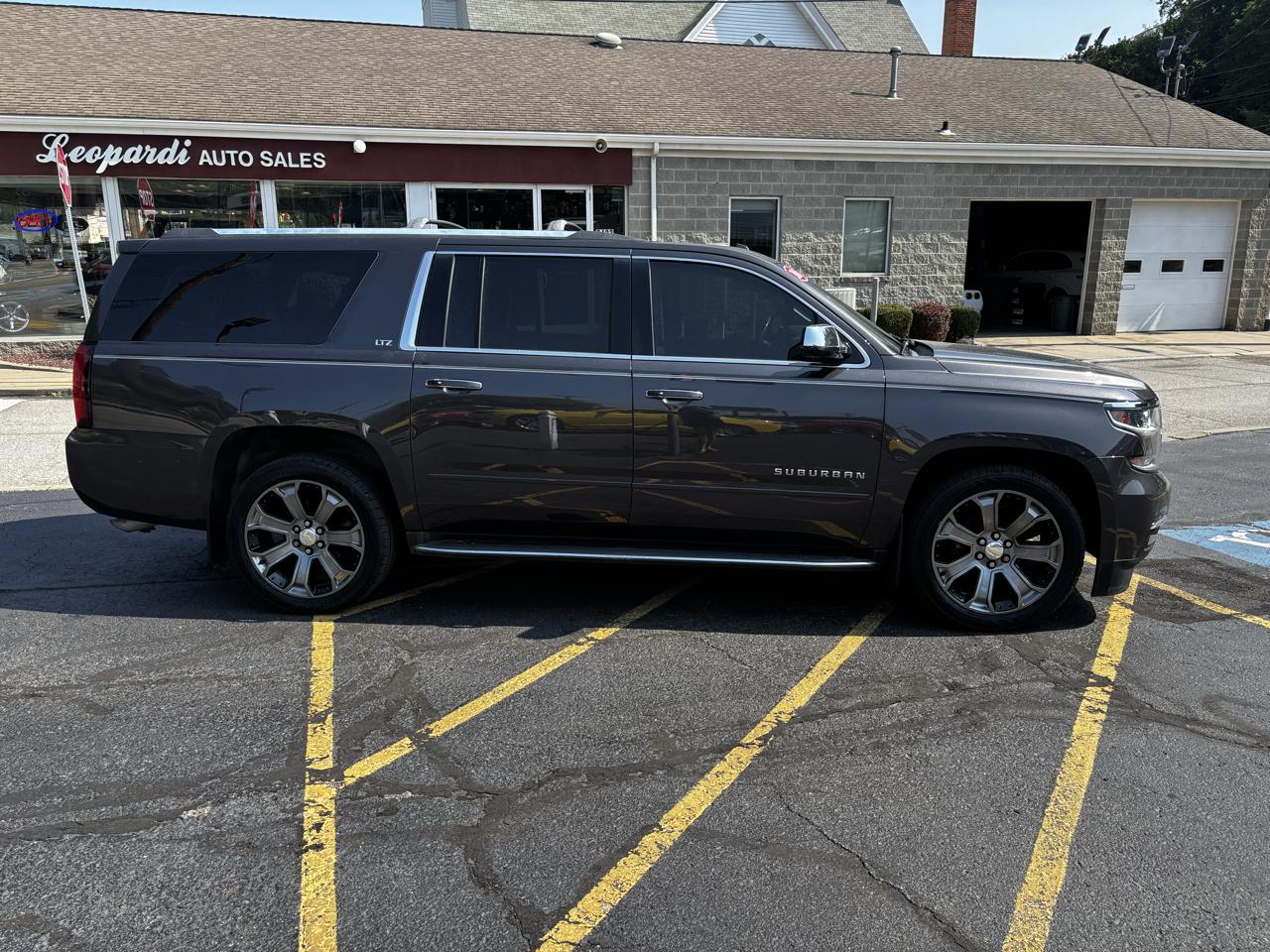 Chevrolet Suburban 4WD 4dr 1500 LTZ 2016