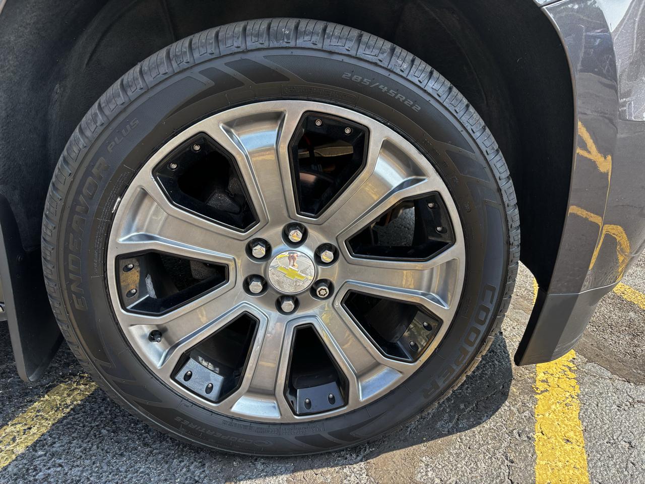 Chevrolet Suburban 4WD 4dr 1500 LTZ 2016