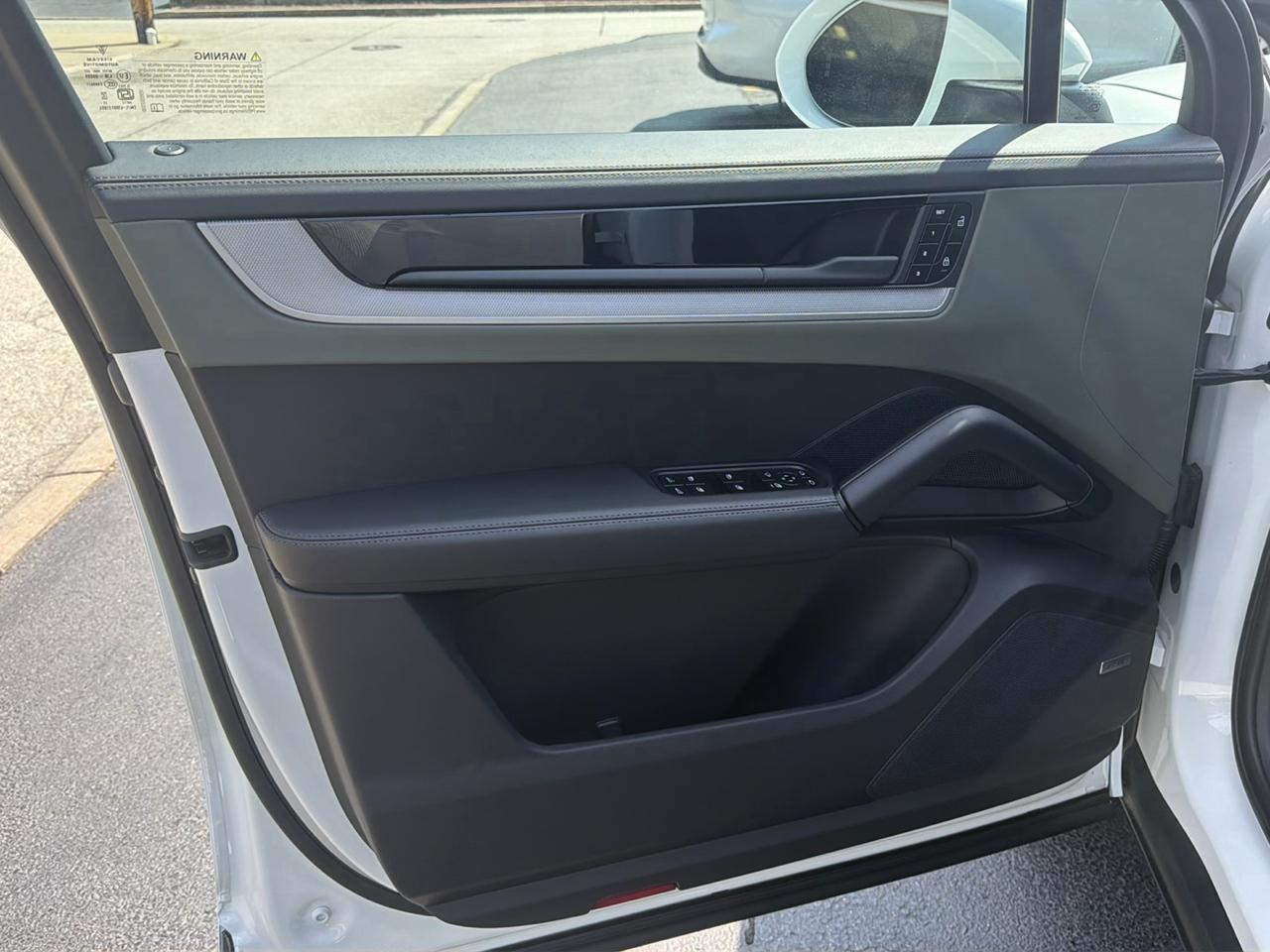 Porsche Cayenne AWD 2026