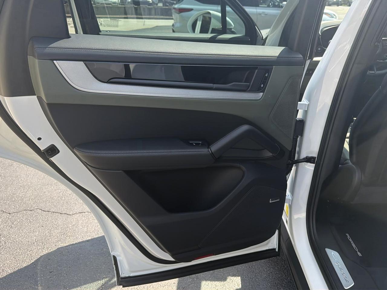 Porsche Cayenne AWD 2026