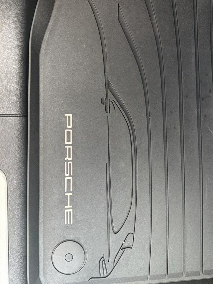 Porsche Cayenne AWD 2026