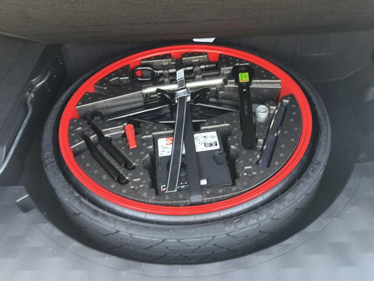 Porsche Cayenne AWD 2026