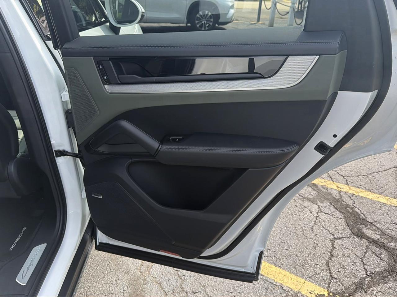 Porsche Cayenne AWD 2026