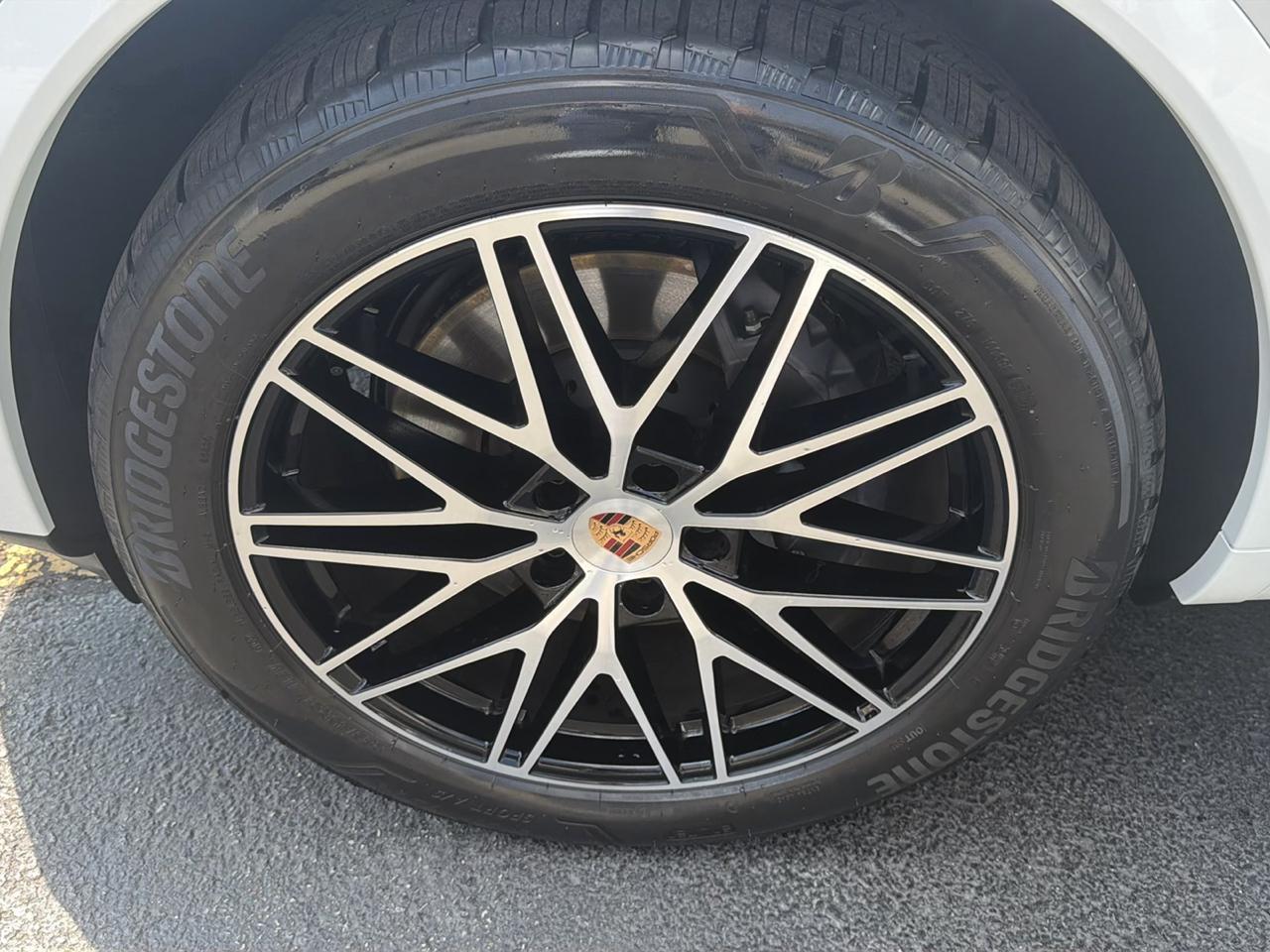 Porsche Cayenne AWD 2026