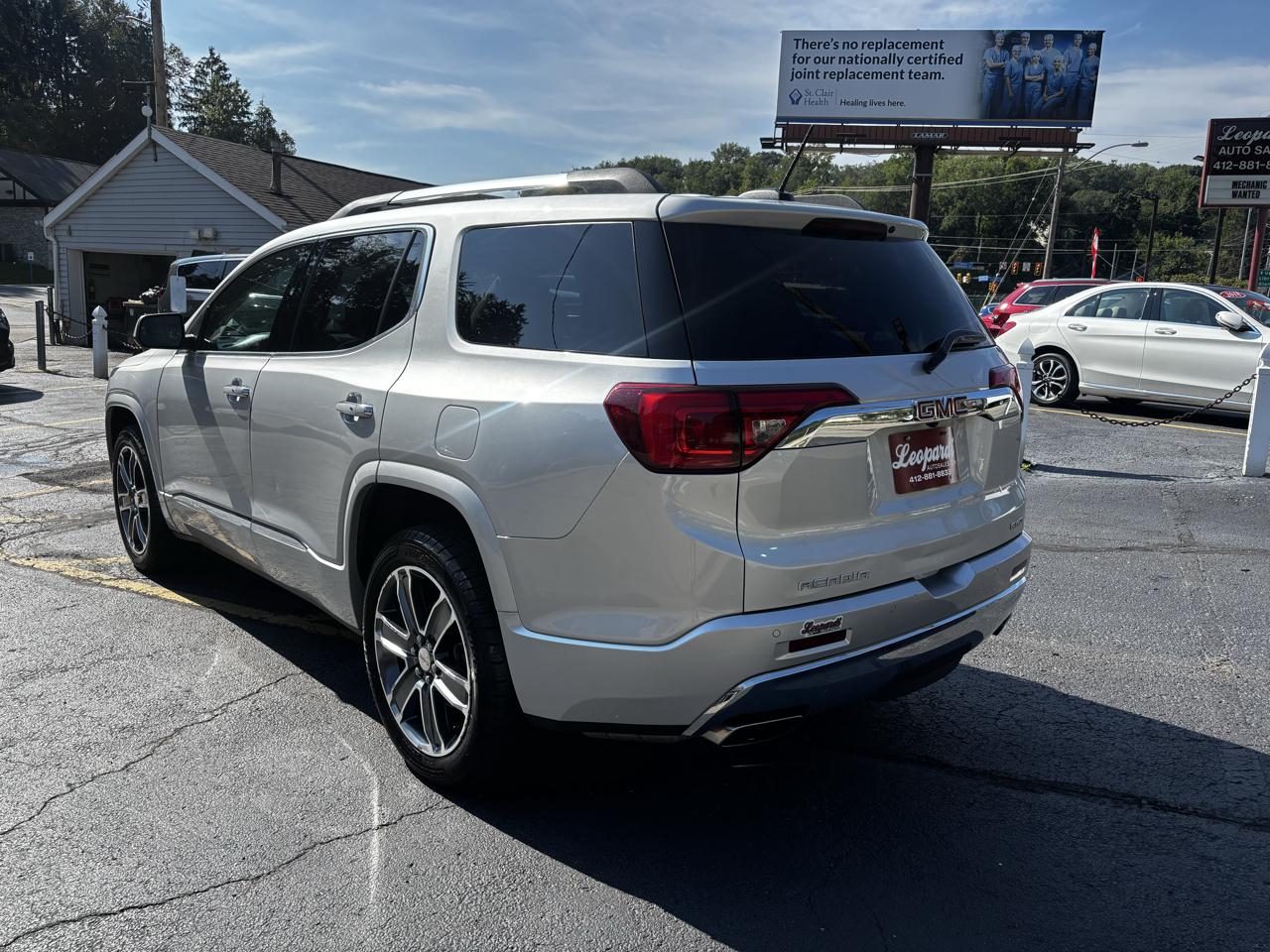 GMC Acadia AWD 4dr Denali 2017