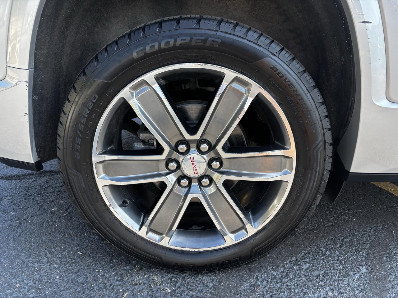 GMC Acadia AWD 4dr Denali 2017
