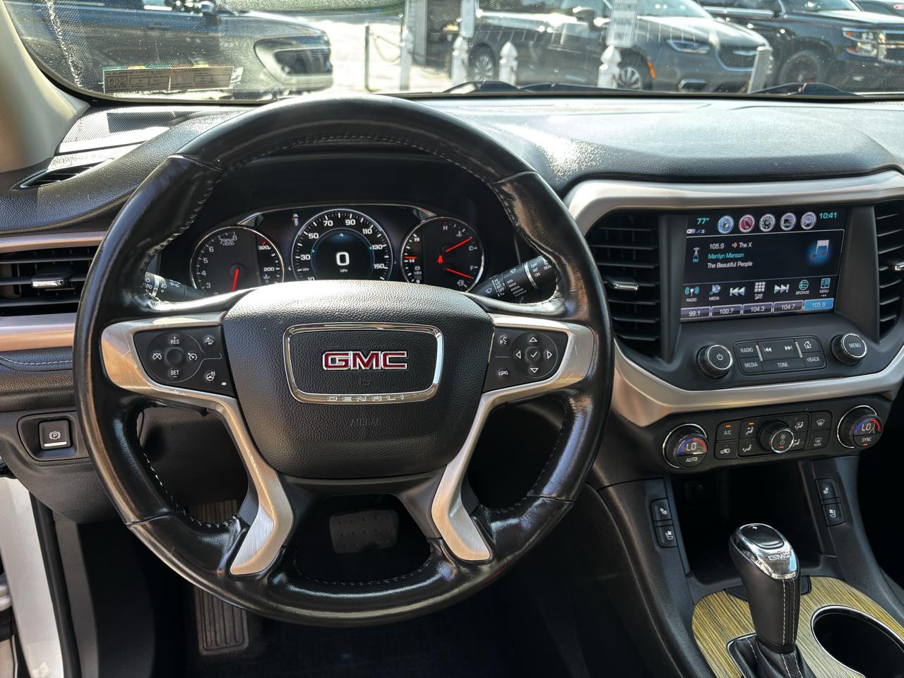 GMC Acadia AWD 4dr Denali 2017