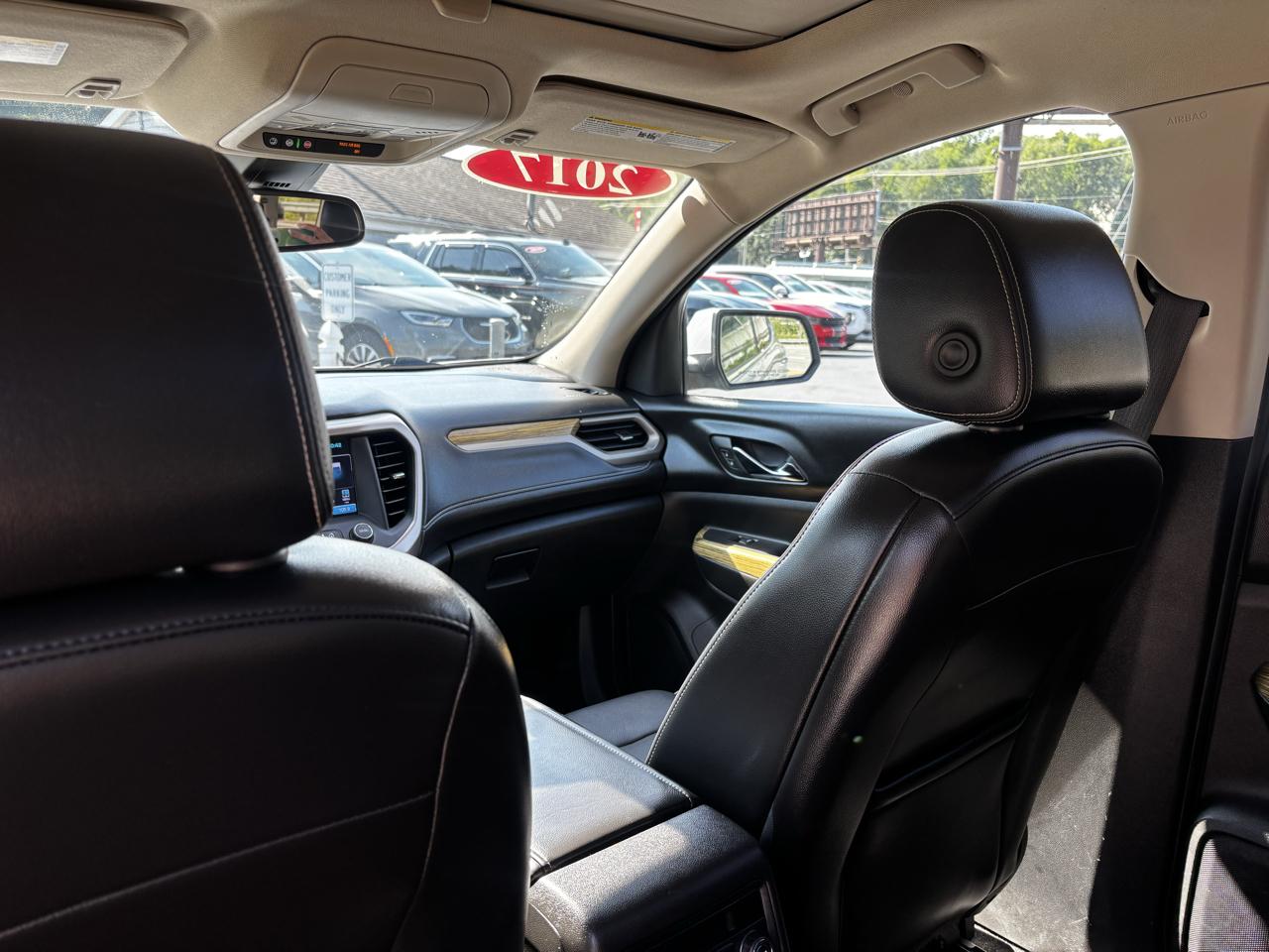 GMC Acadia AWD 4dr Denali 2017
