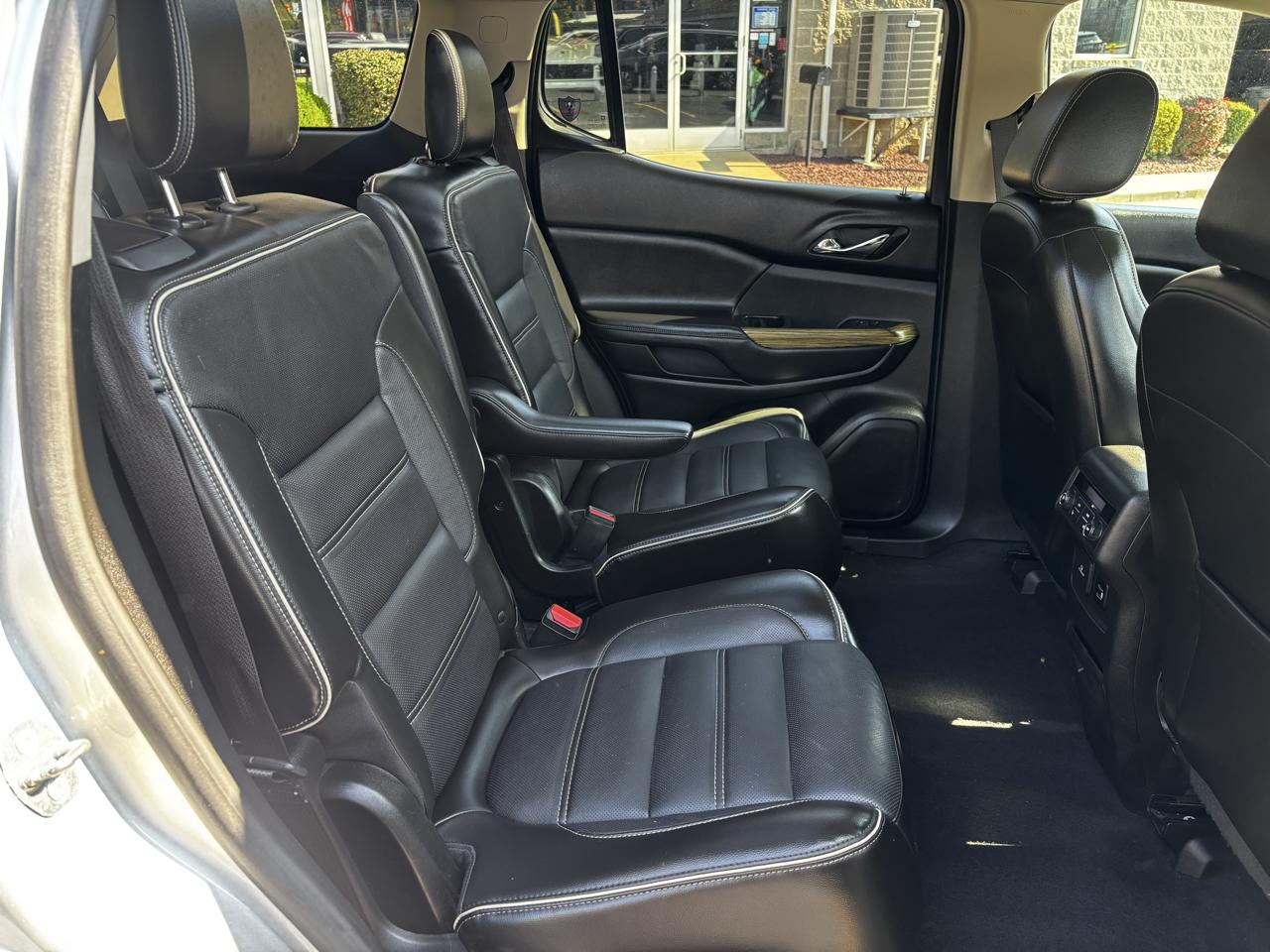 GMC Acadia AWD 4dr Denali 2017