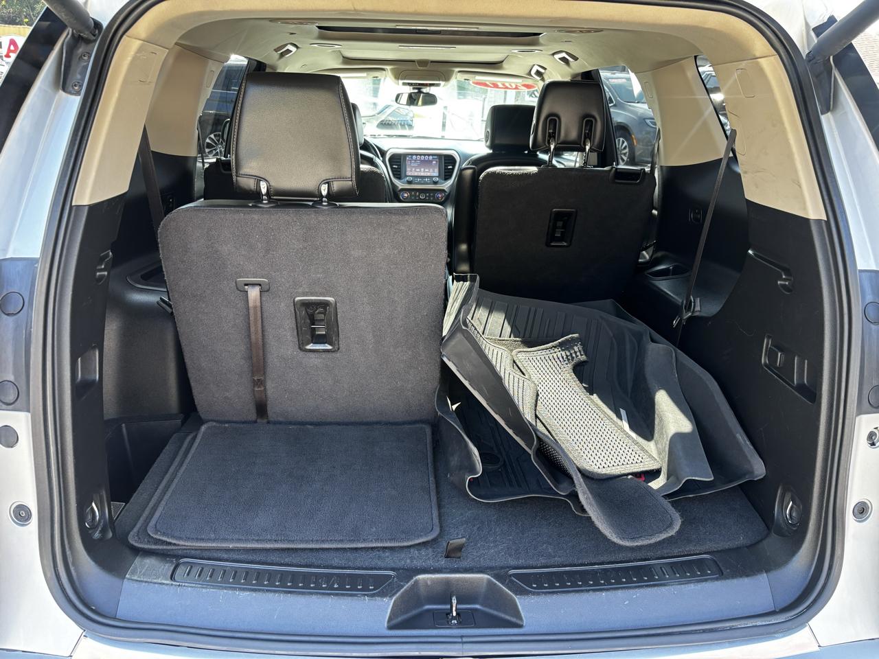 GMC Acadia AWD 4dr Denali 2017