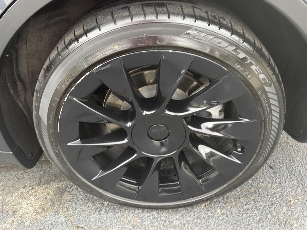 Tesla Model Y Long Range AWD 2020