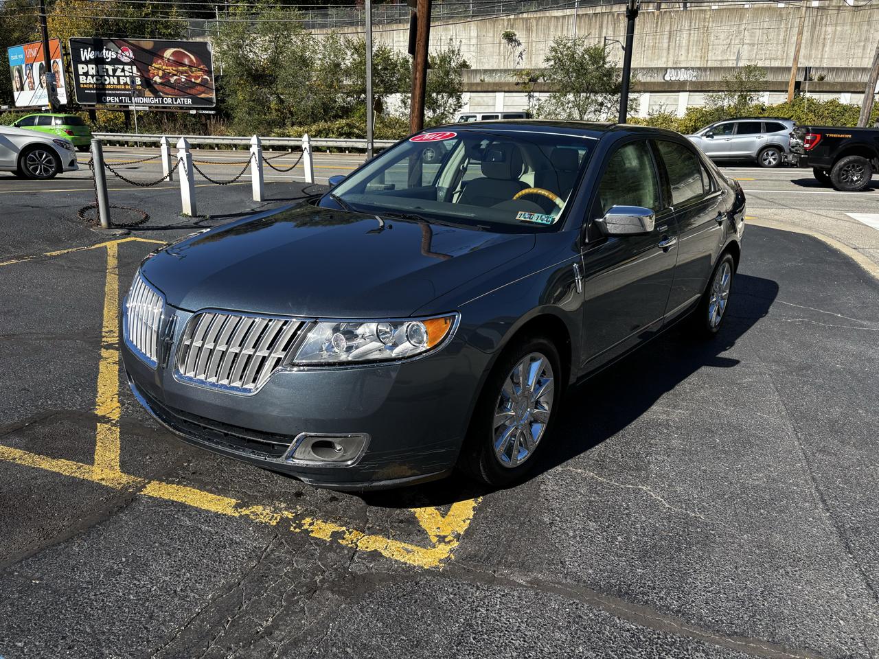 Lincoln MKZ 4dr Sdn FWD 2012