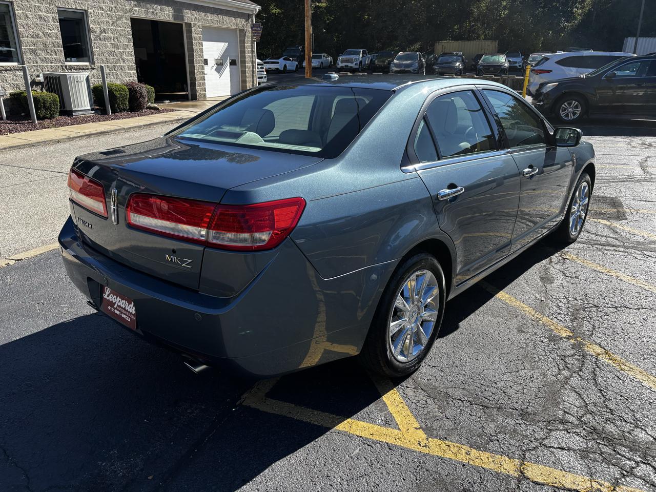 Lincoln MKZ 4dr Sdn FWD 2012