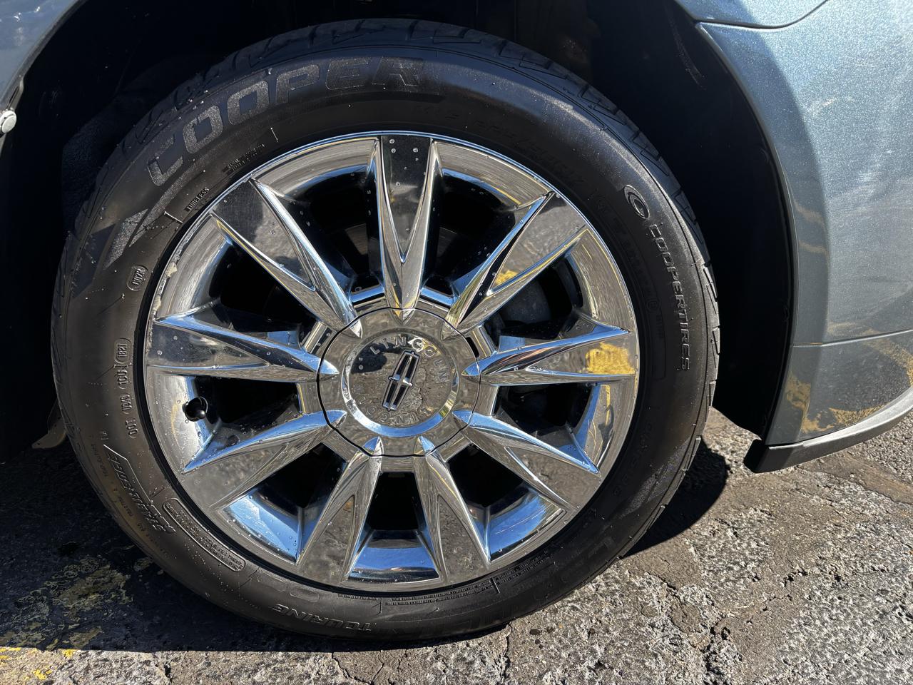 Lincoln MKZ 4dr Sdn FWD 2012