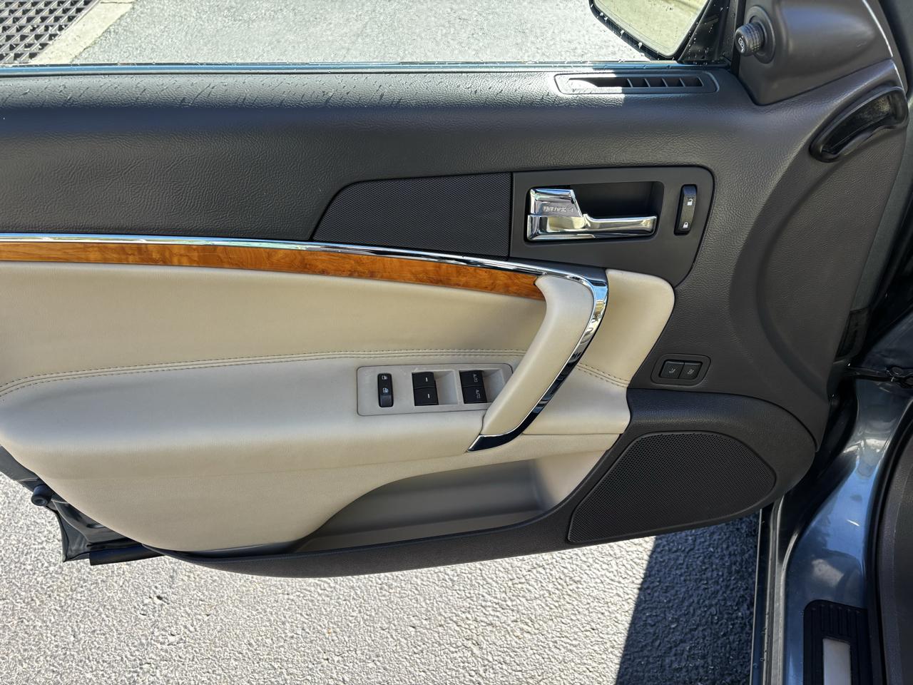 Lincoln MKZ 4dr Sdn FWD 2012