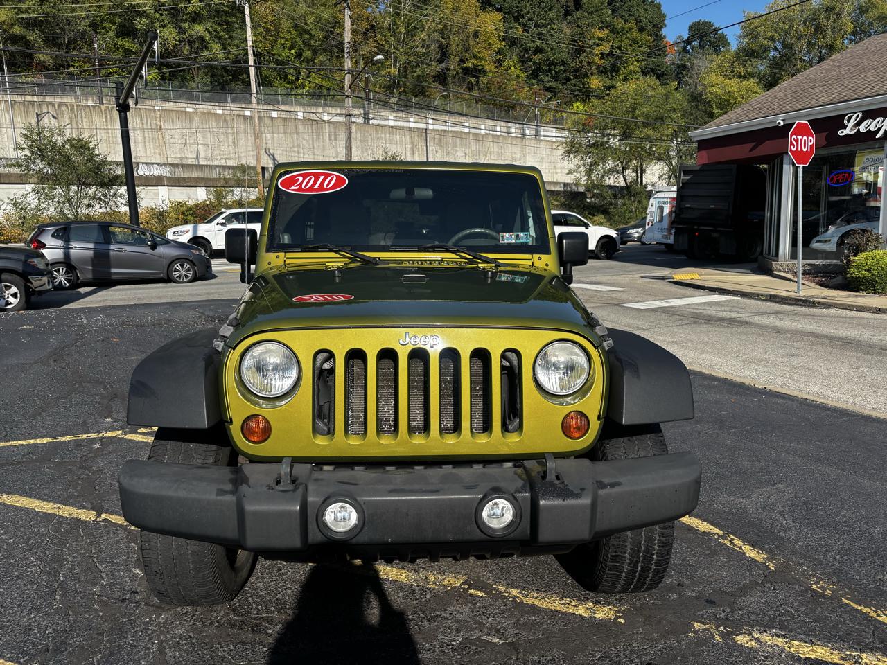 Jeep Wrangler Unlimited 4WD 4dr Sport 2010