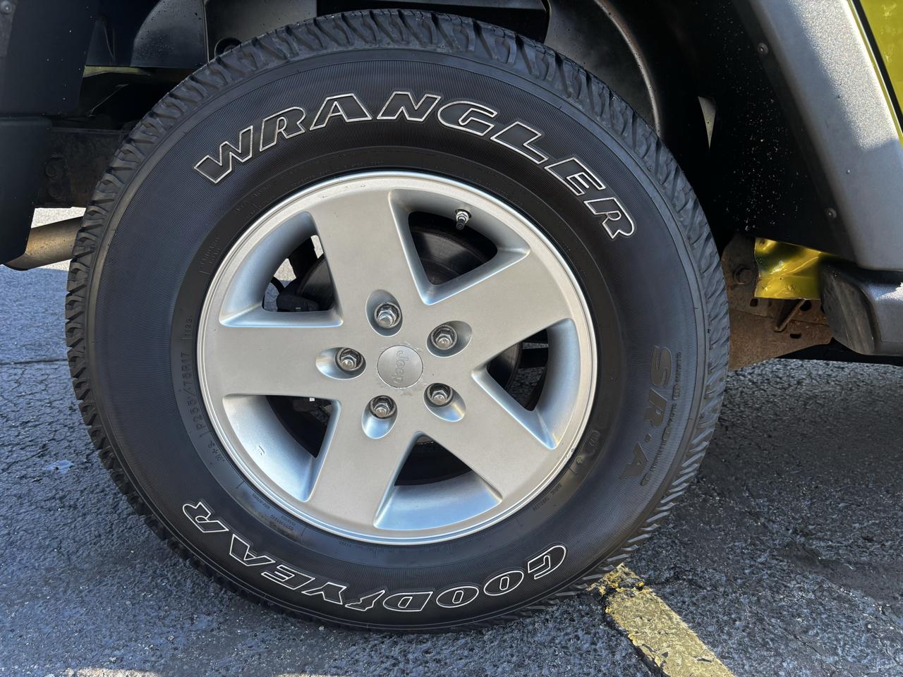 Jeep Wrangler Unlimited 4WD 4dr Sport 2010
