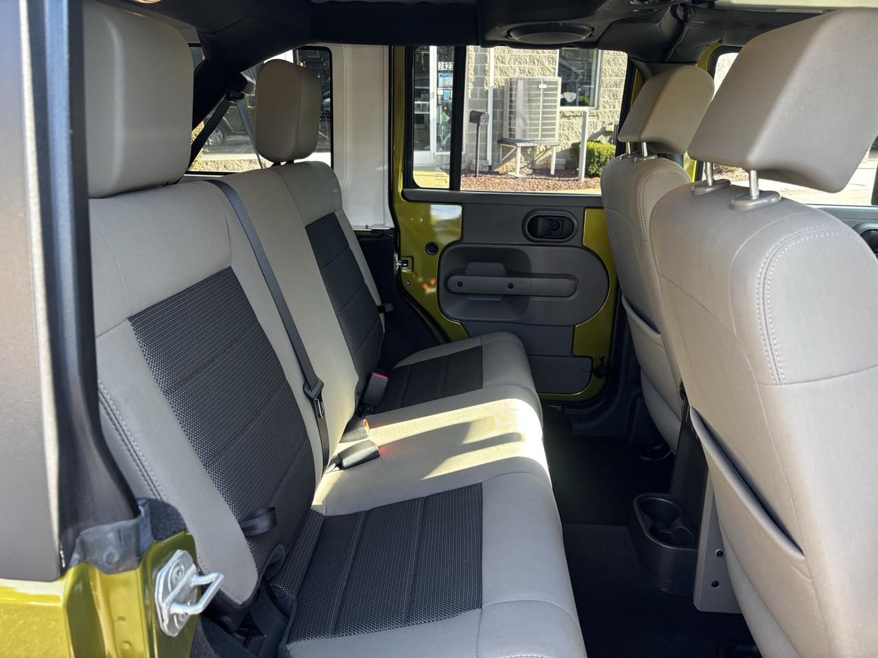 Jeep Wrangler Unlimited 4WD 4dr Sport 2010