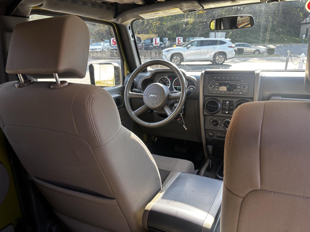 Jeep Wrangler Unlimited 4WD 4dr Sport 2010