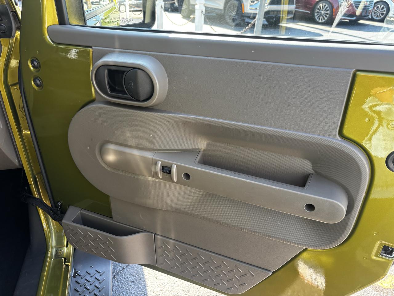 Jeep Wrangler Unlimited 4WD 4dr Sport 2010