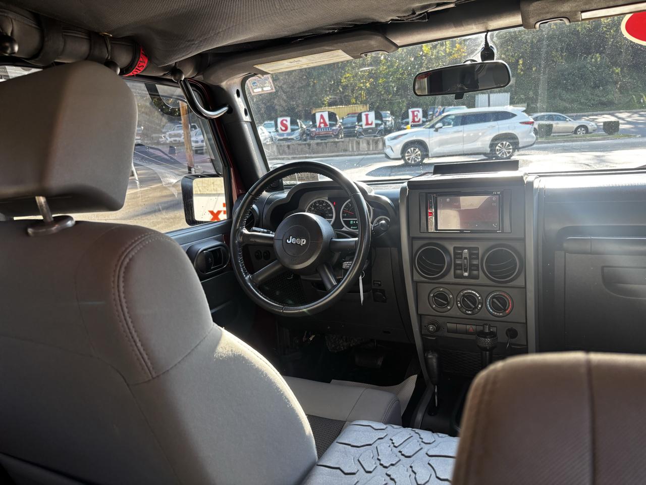 Jeep Wrangler Unlimited 4WD 4dr Sport 2010