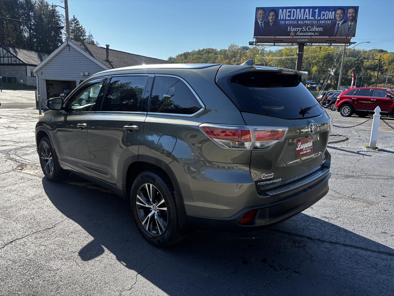 Toyota Highlander AWD 4dr V6 XLE (Natl) 2016