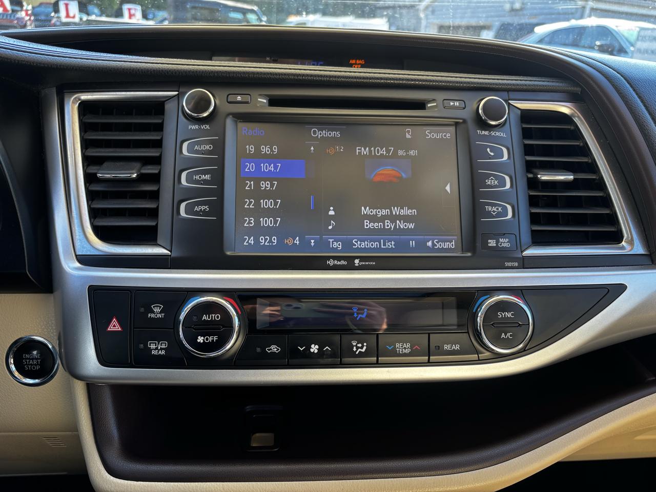 Toyota Highlander AWD 4dr V6 XLE (Natl) 2016