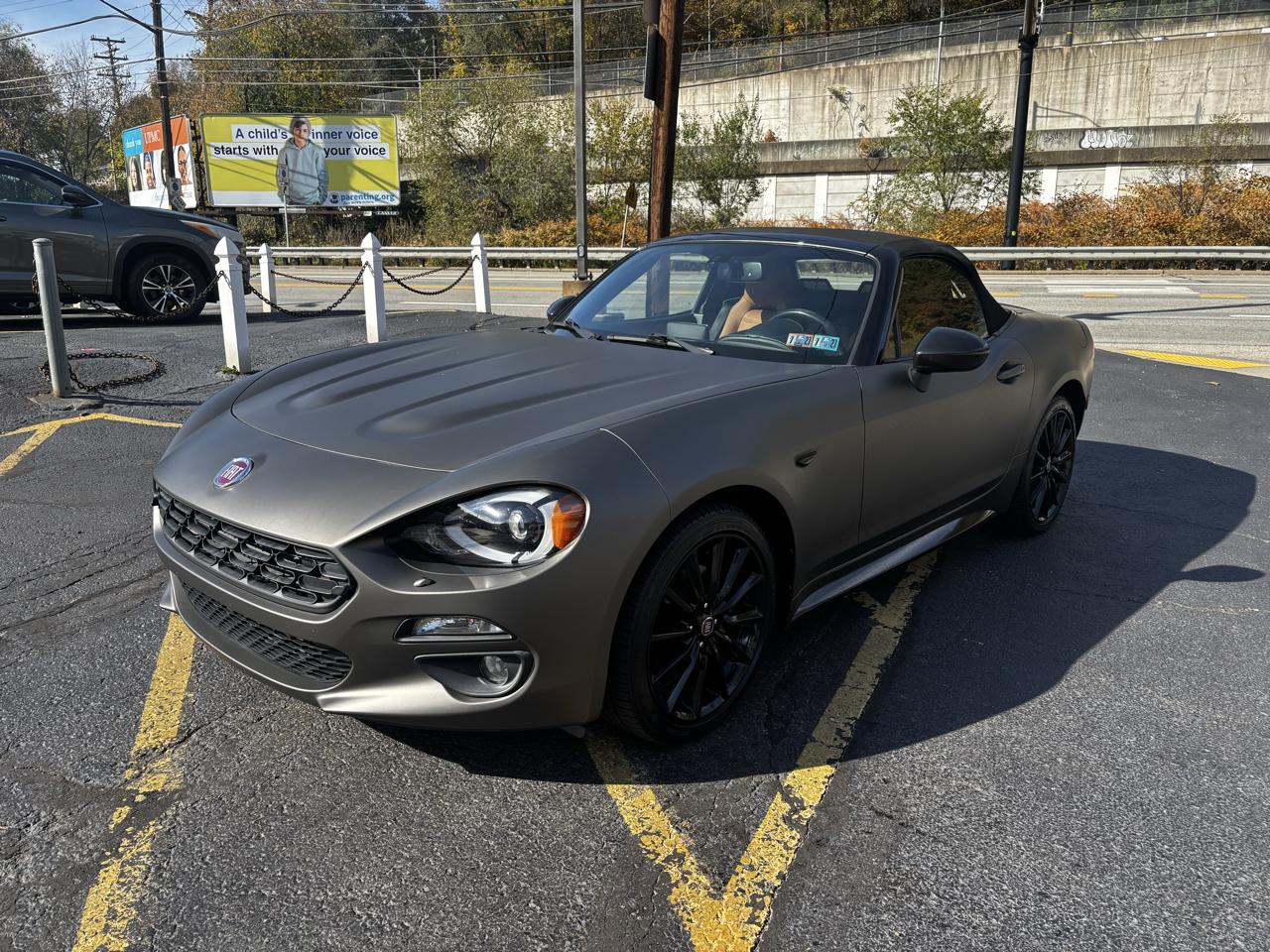 Fiat 124 Spider Lusso Convertible 2018