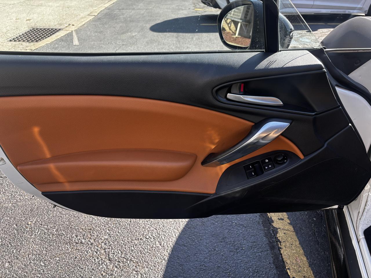 Fiat 124 Spider Lusso Convertible 2018