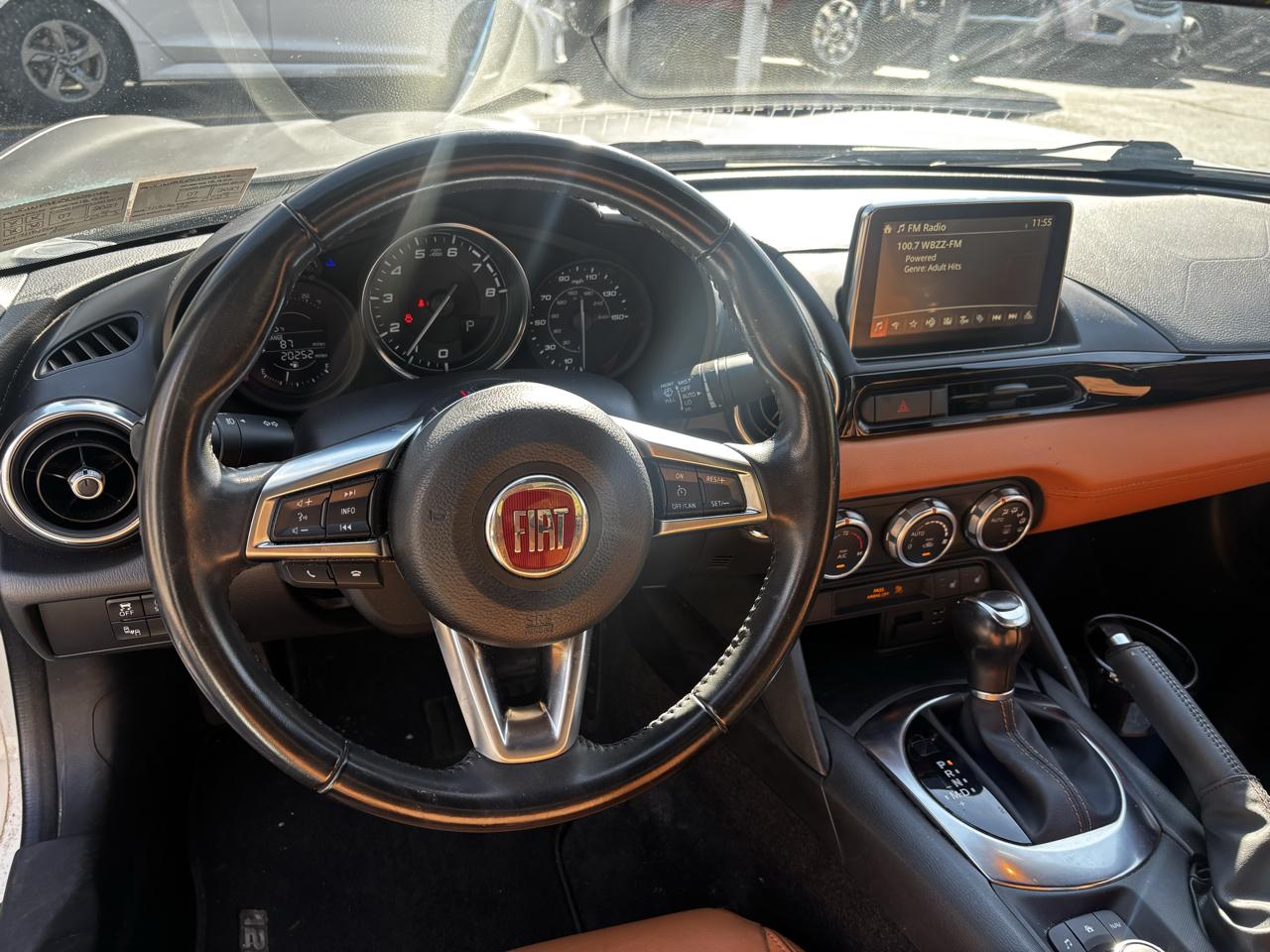 Fiat 124 Spider Lusso Convertible 2018