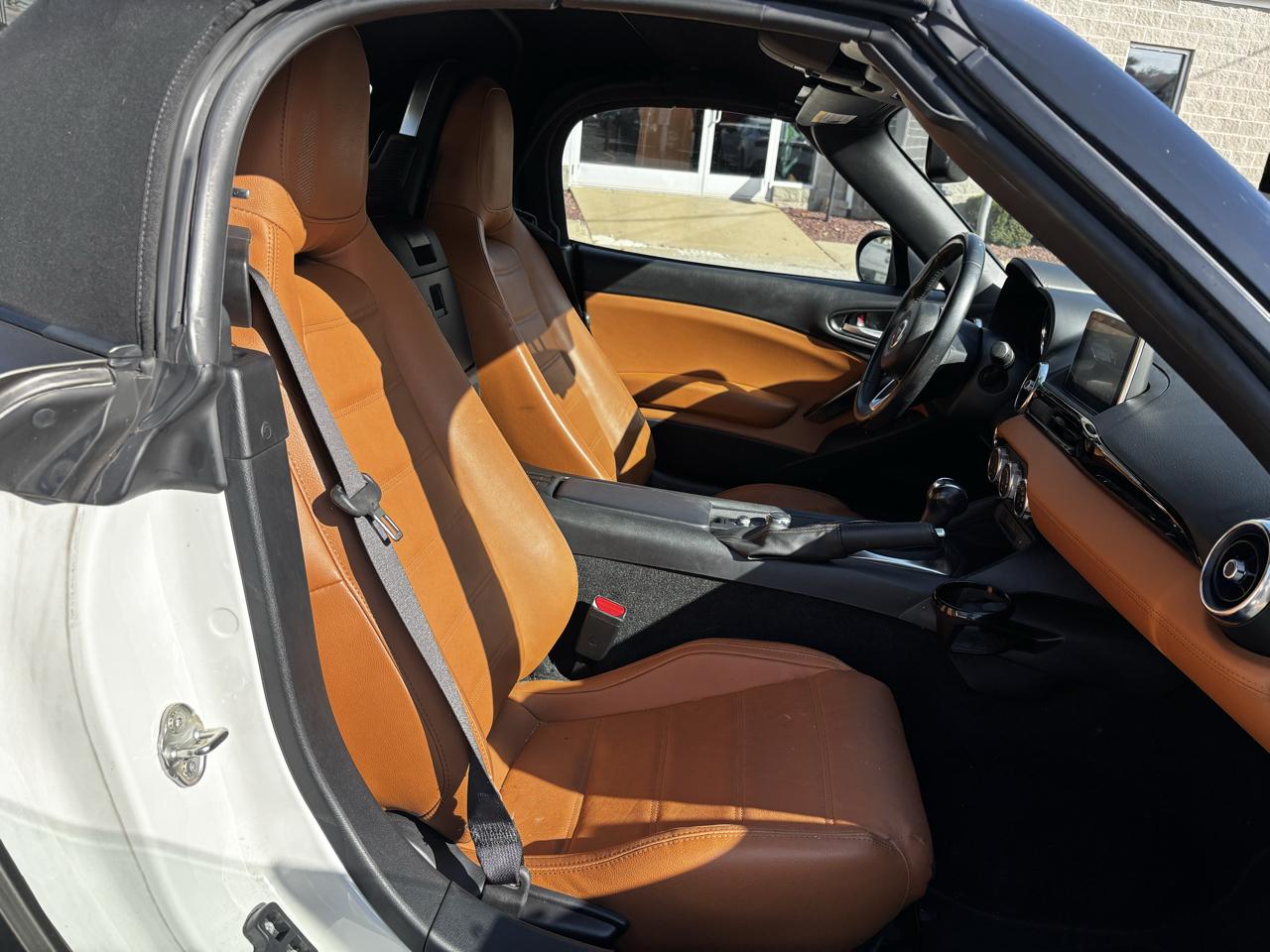 Fiat 124 Spider Lusso Convertible 2018