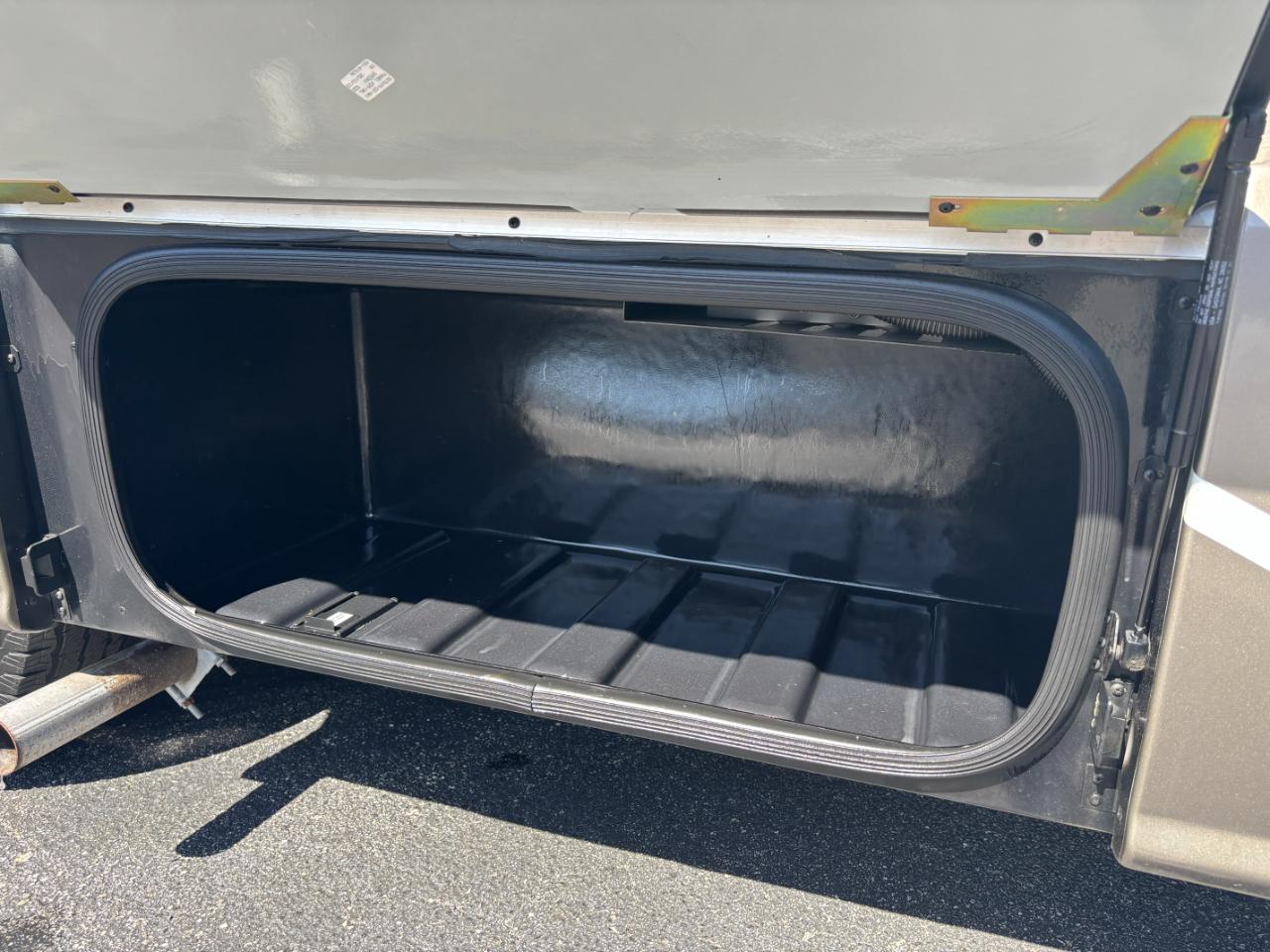 Winnebago Navion  2021