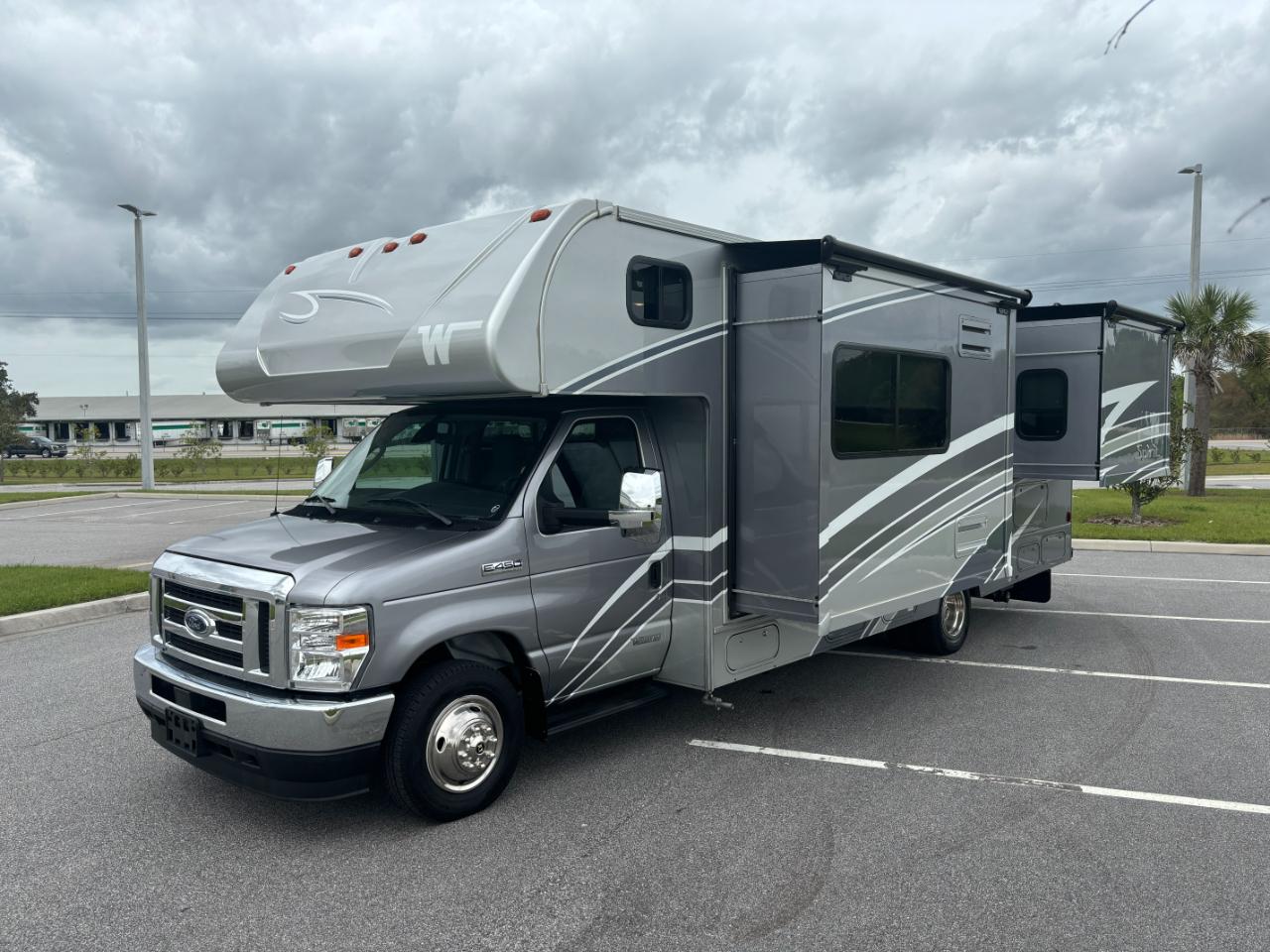 Winnebago Minnie Winnie  2022