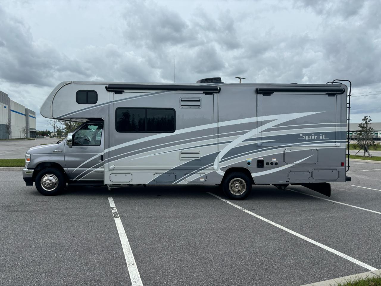 Winnebago Minnie Winnie  2022