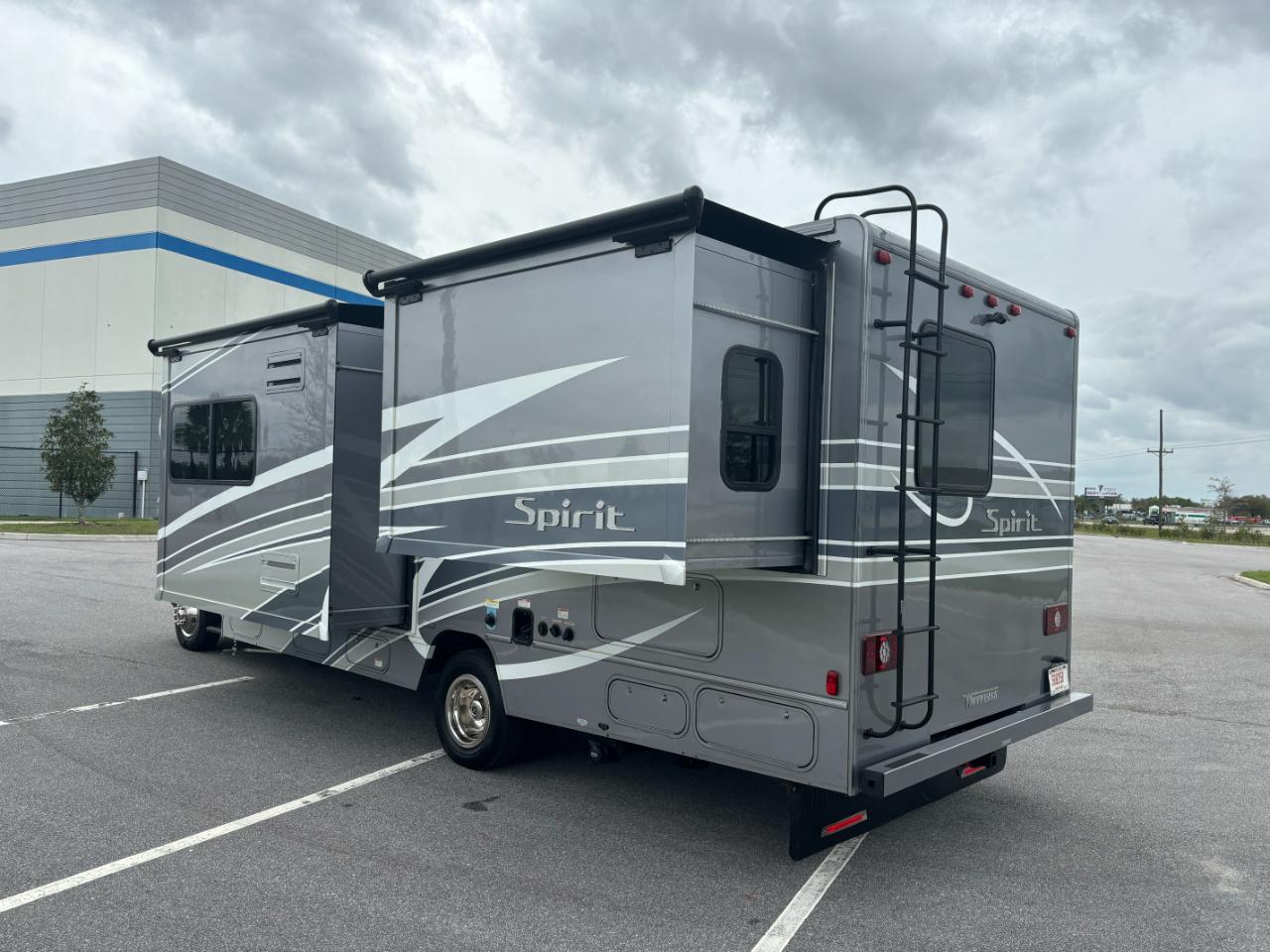 Winnebago Minnie Winnie  2022