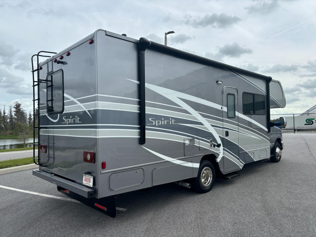 Winnebago Minnie Winnie  2022