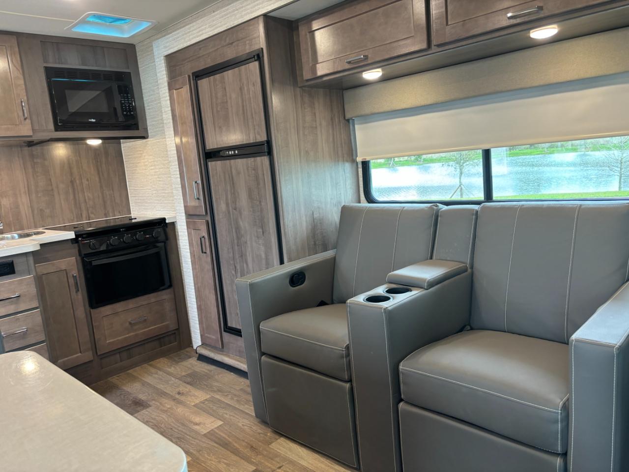 Winnebago Minnie Winnie  2022