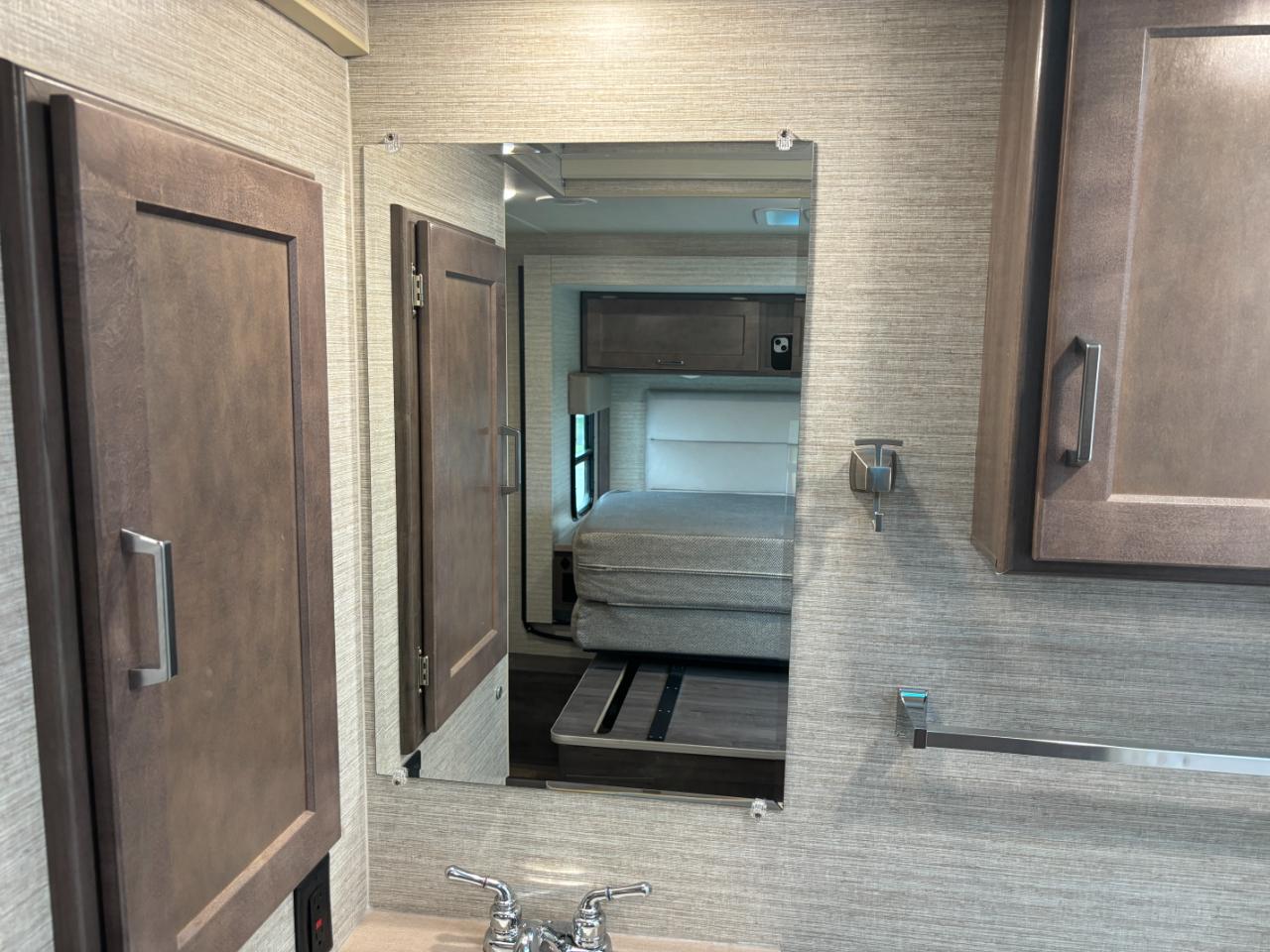 Winnebago Minnie Winnie  2022