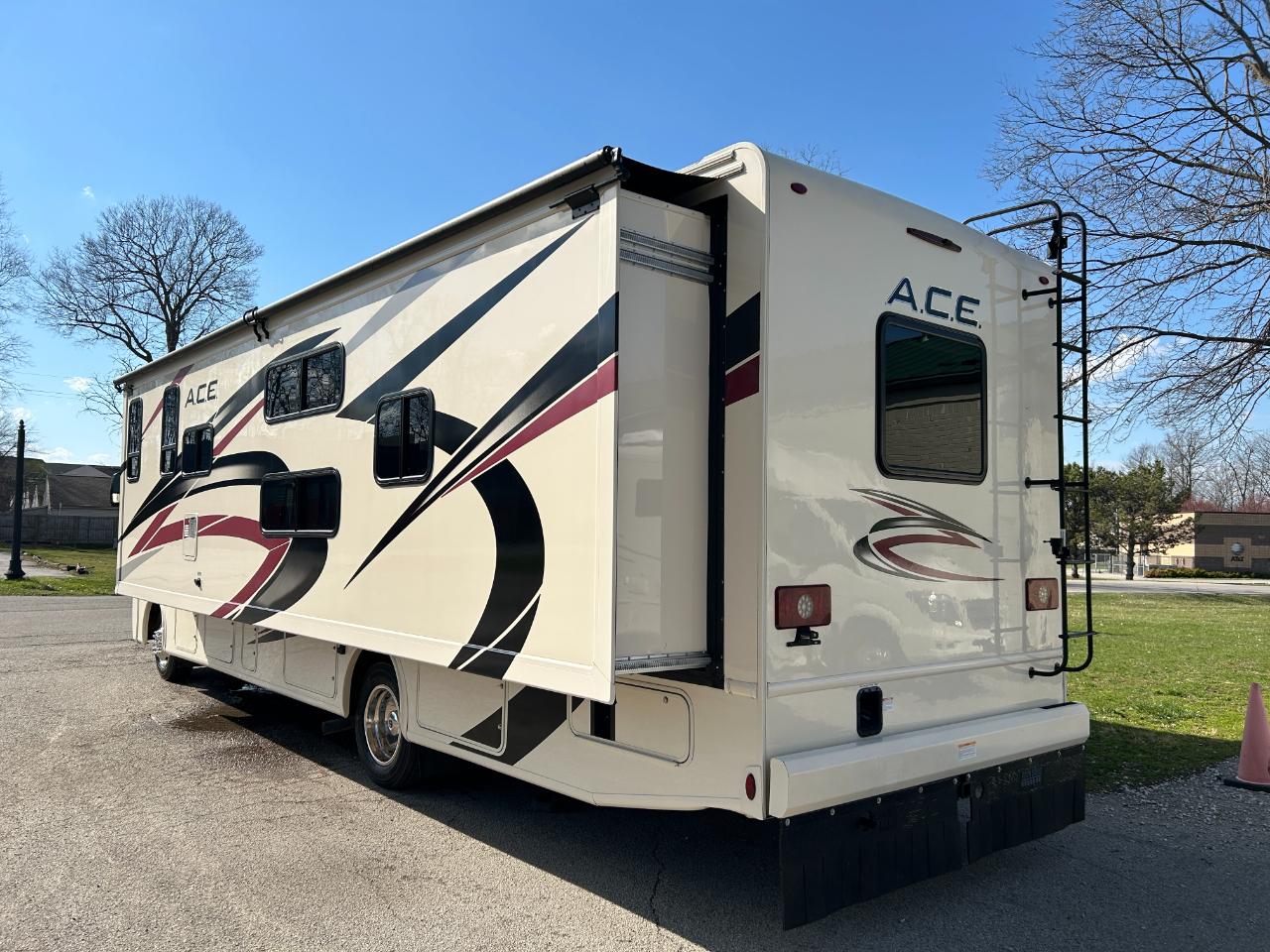 Thor Motor Coach A.C.E.  2023