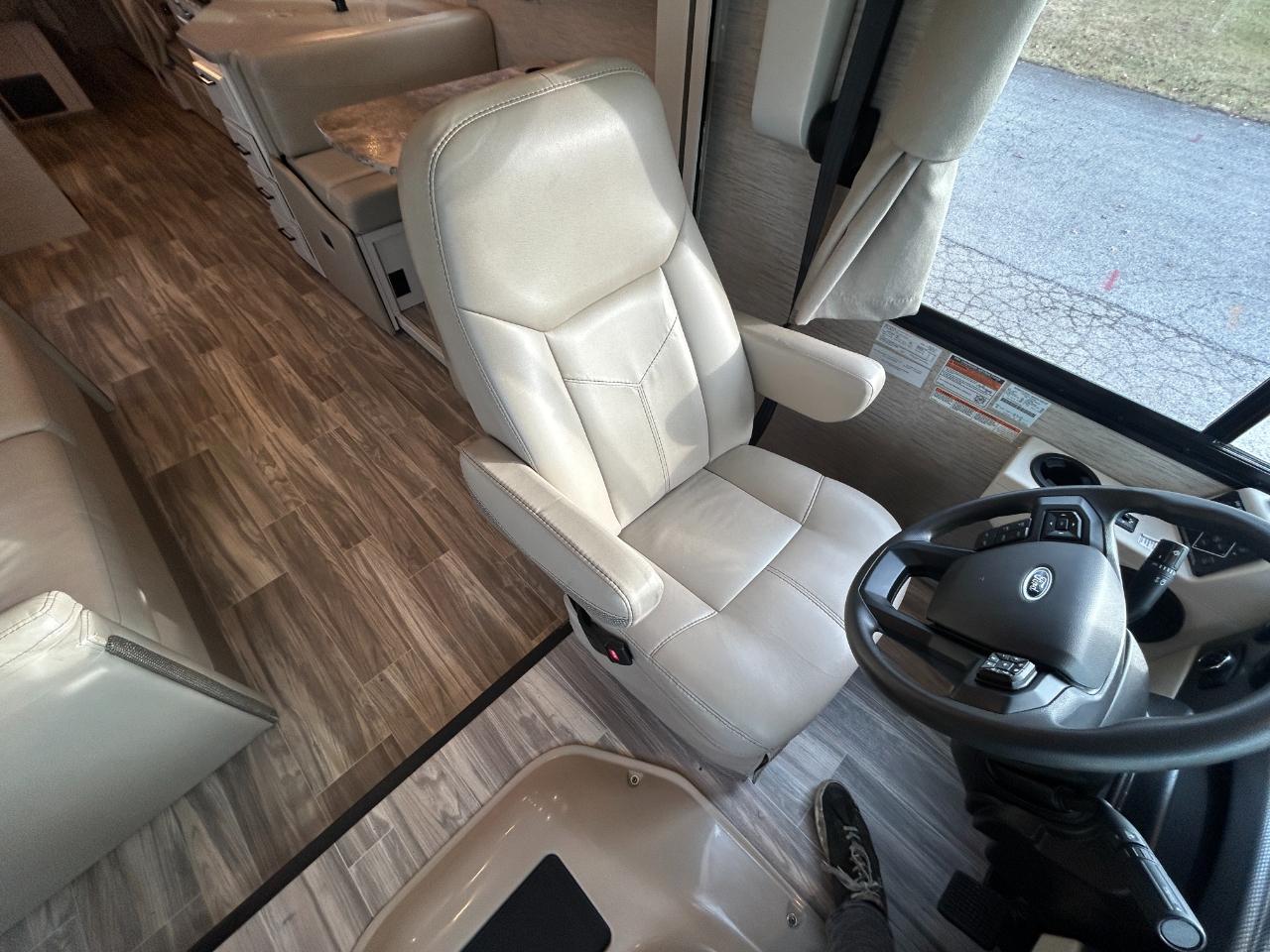 Thor Motor Coach A.C.E.  2023