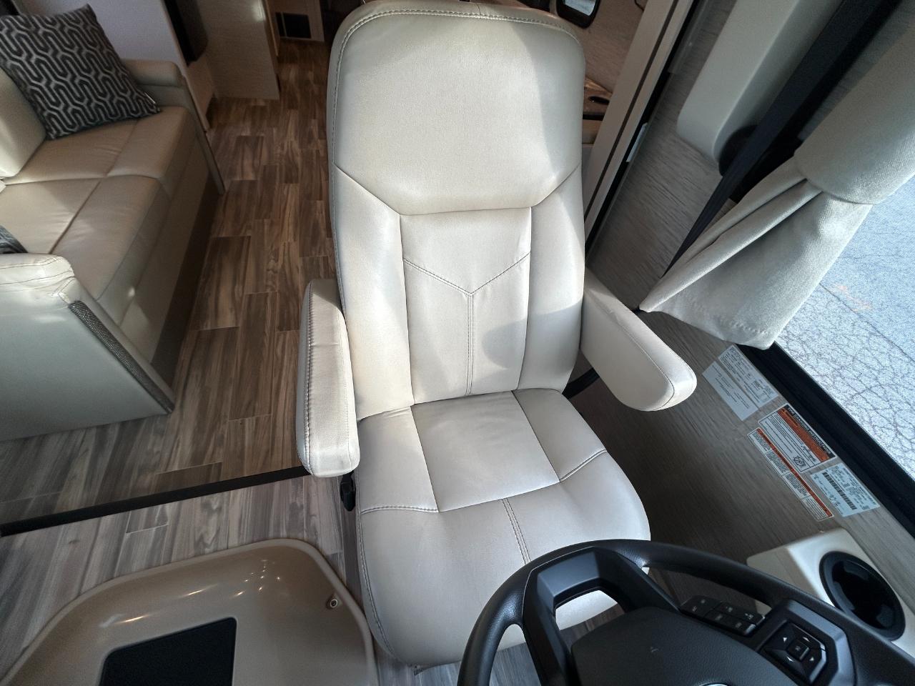 Thor Motor Coach A.C.E.  2023