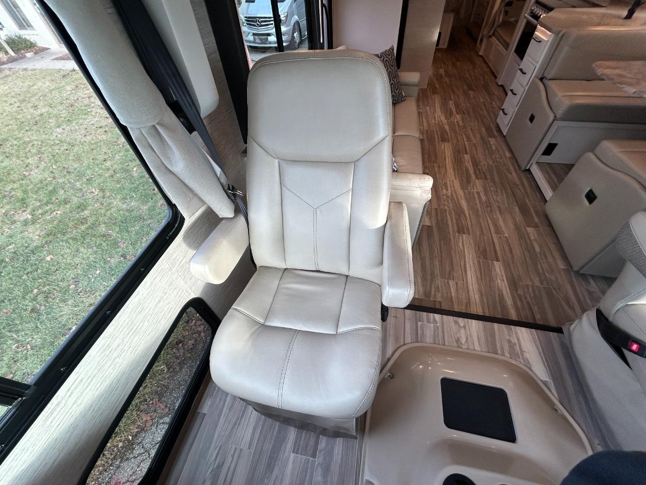 Thor Motor Coach A.C.E.  2023