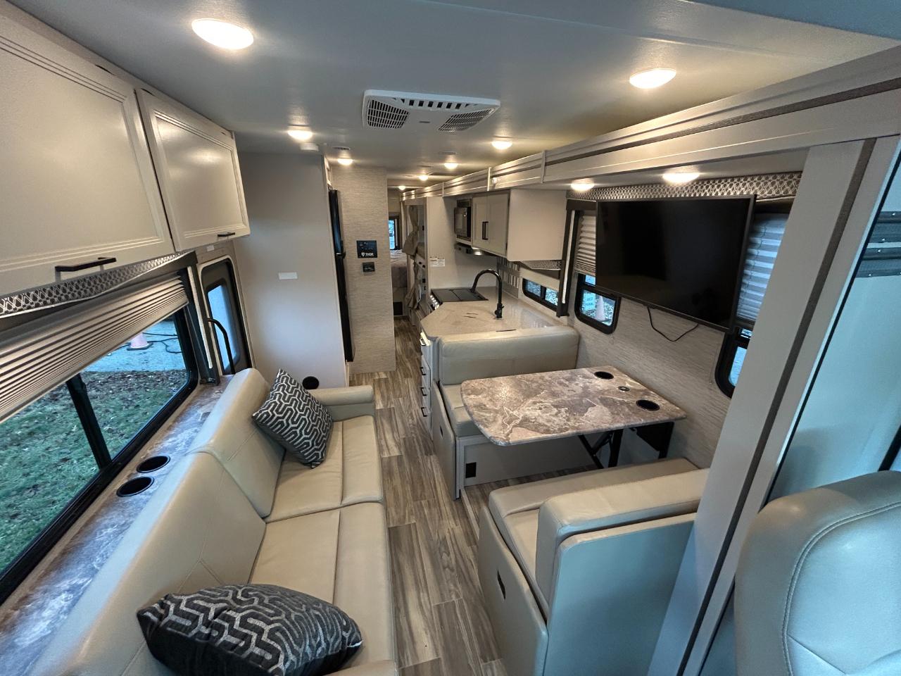 Thor Motor Coach A.C.E.  2023