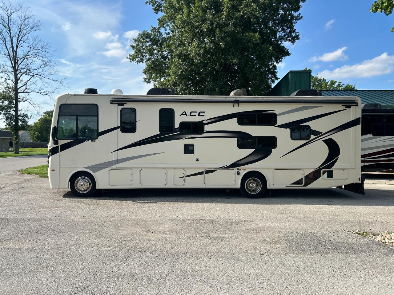Thor Motor Coach A.C.E.  2023