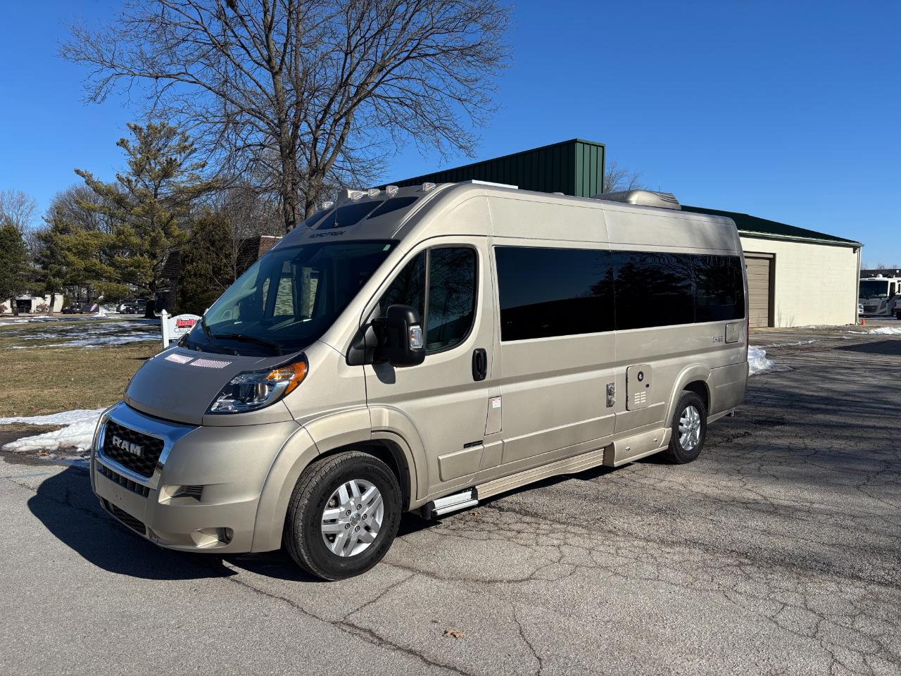 Roadtrek Motorhomes Popular Series  2022