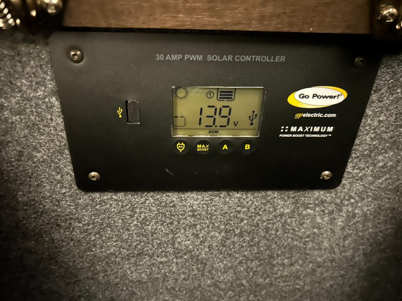 Leisure Travel U24MB  2018