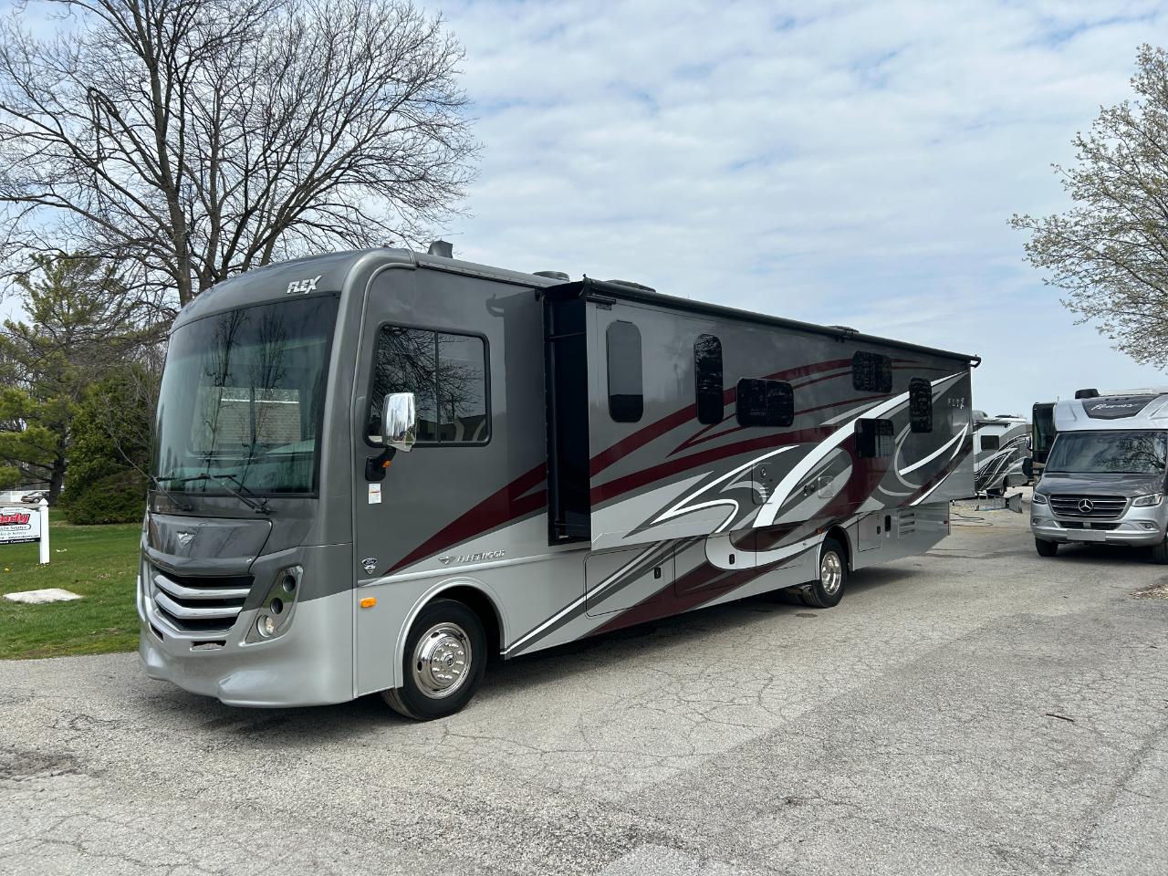 Fleetwood Flex  2024