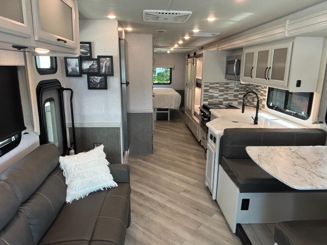 Fleetwood Flex  2024