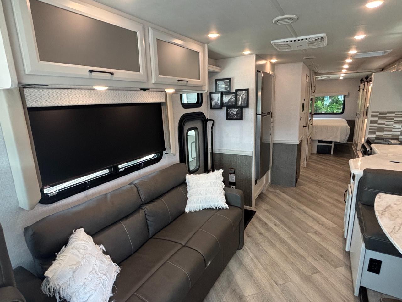 Fleetwood Flex  2024