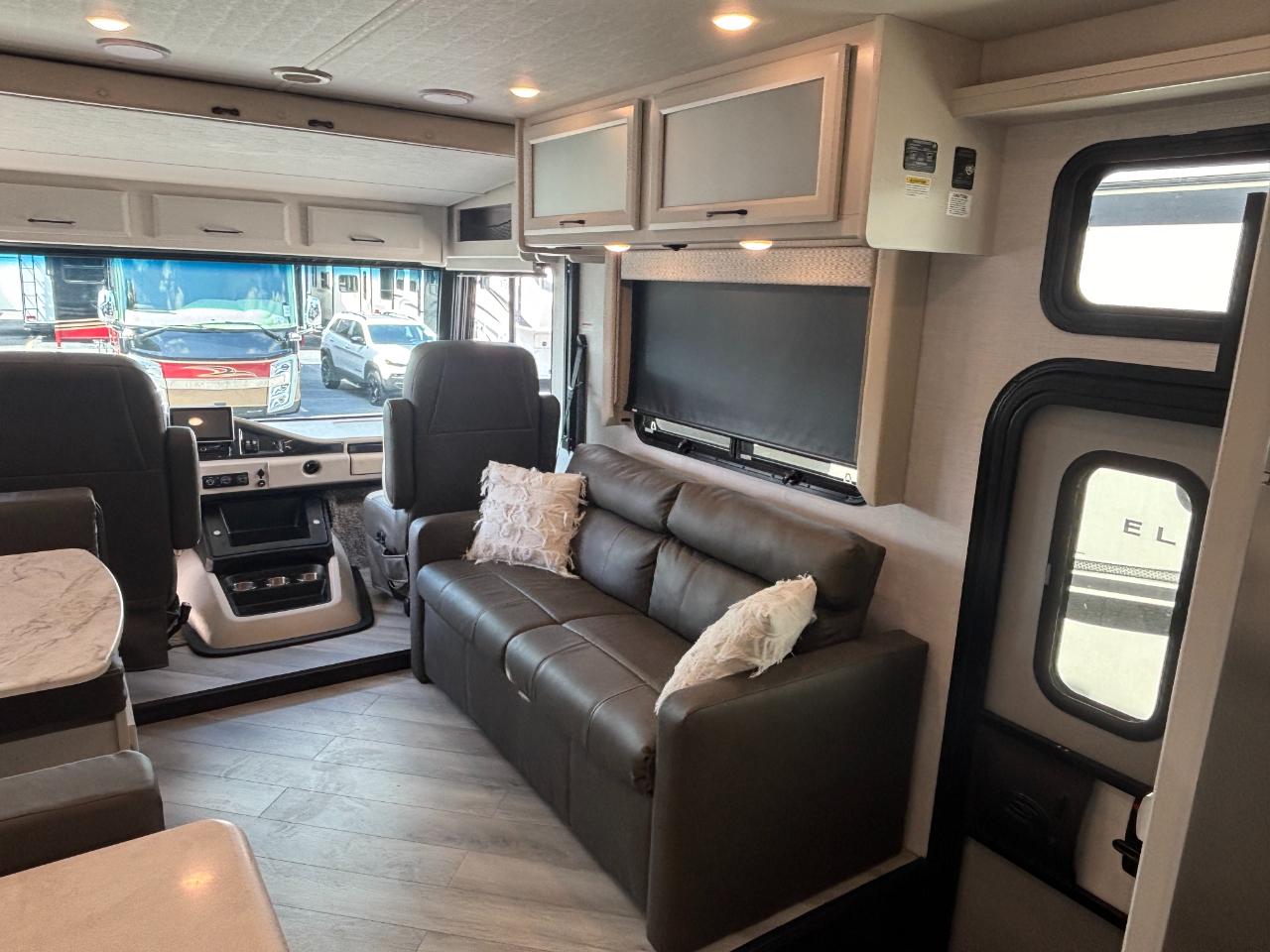 Fleetwood Flex  2024